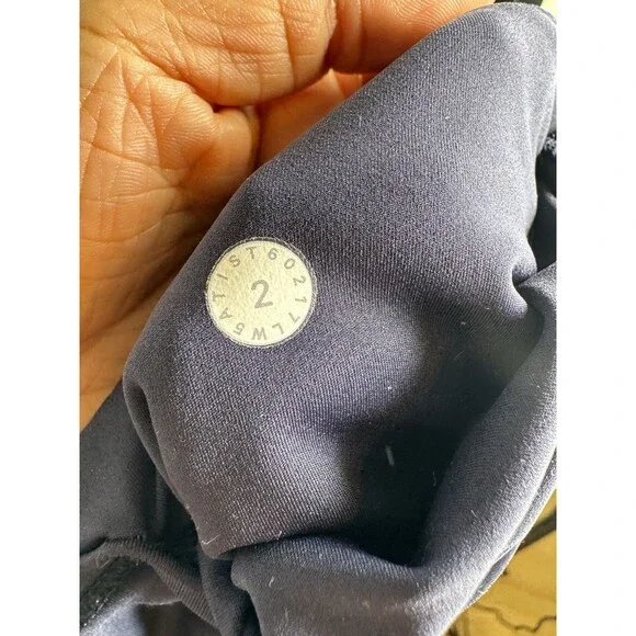 Lululemon Women's Fast Crop Leggings with Pockets Free Navy Size 2 - Picture 11 of 11